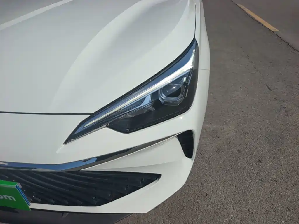 Roewe i5 — миниатюра 24