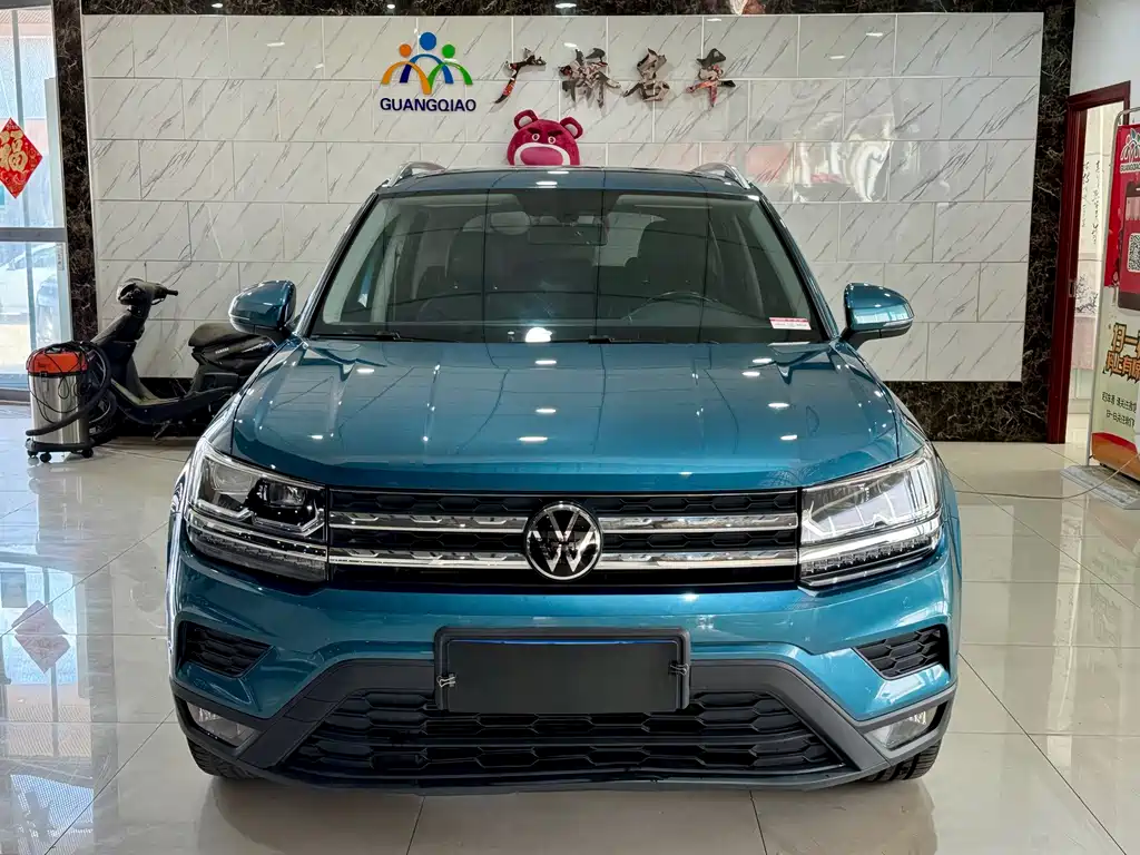 Volkswagen Tharu — миниатюра 2