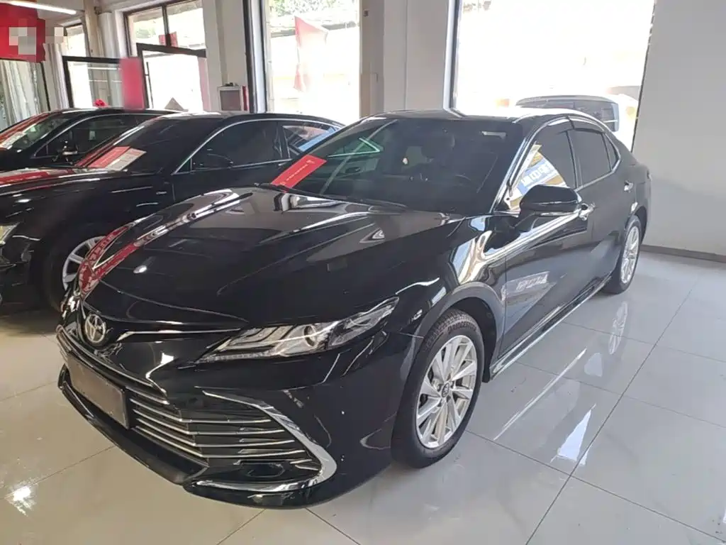 Toyota Camry — миниатюра 2