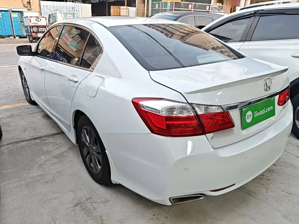 Honda Accord — миниатюра 5