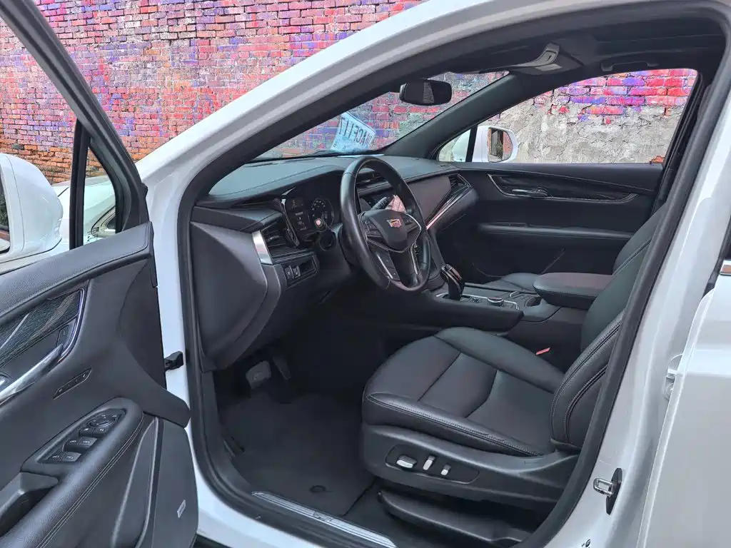 Cadillac XT5 — миниатюра 9