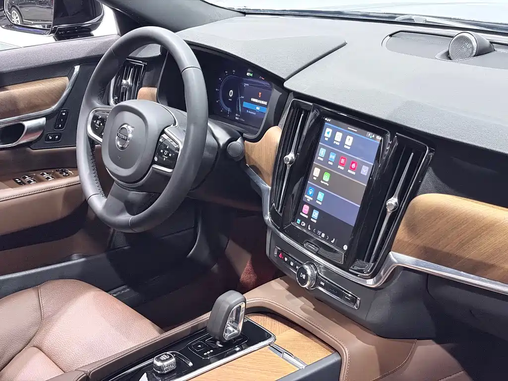 Volvo S90 — миниатюра 8