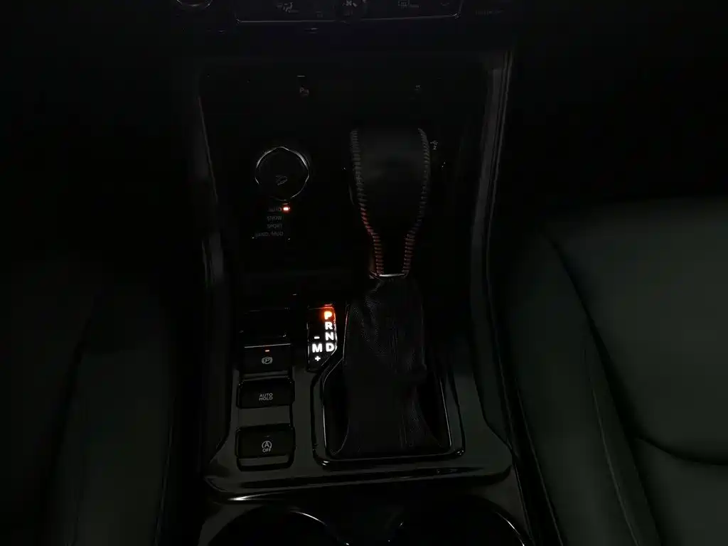 Jeep Grand Commander — миниатюра 13