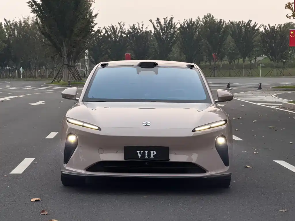 NIO ET5 — миниатюра 2