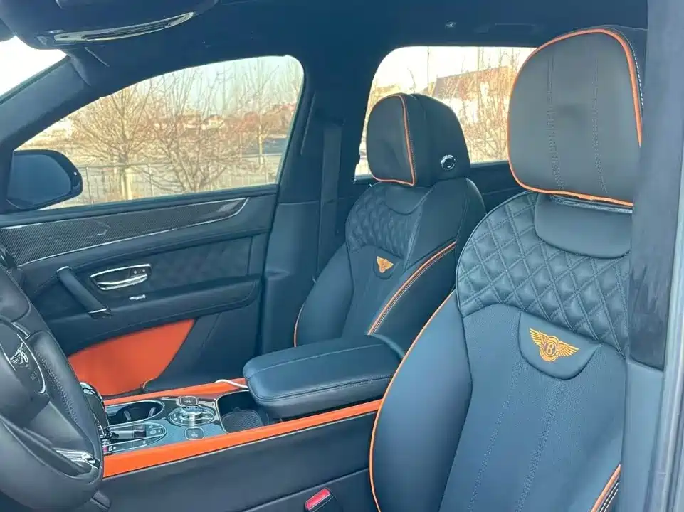 Bentley Bentayga — миниатюра 7