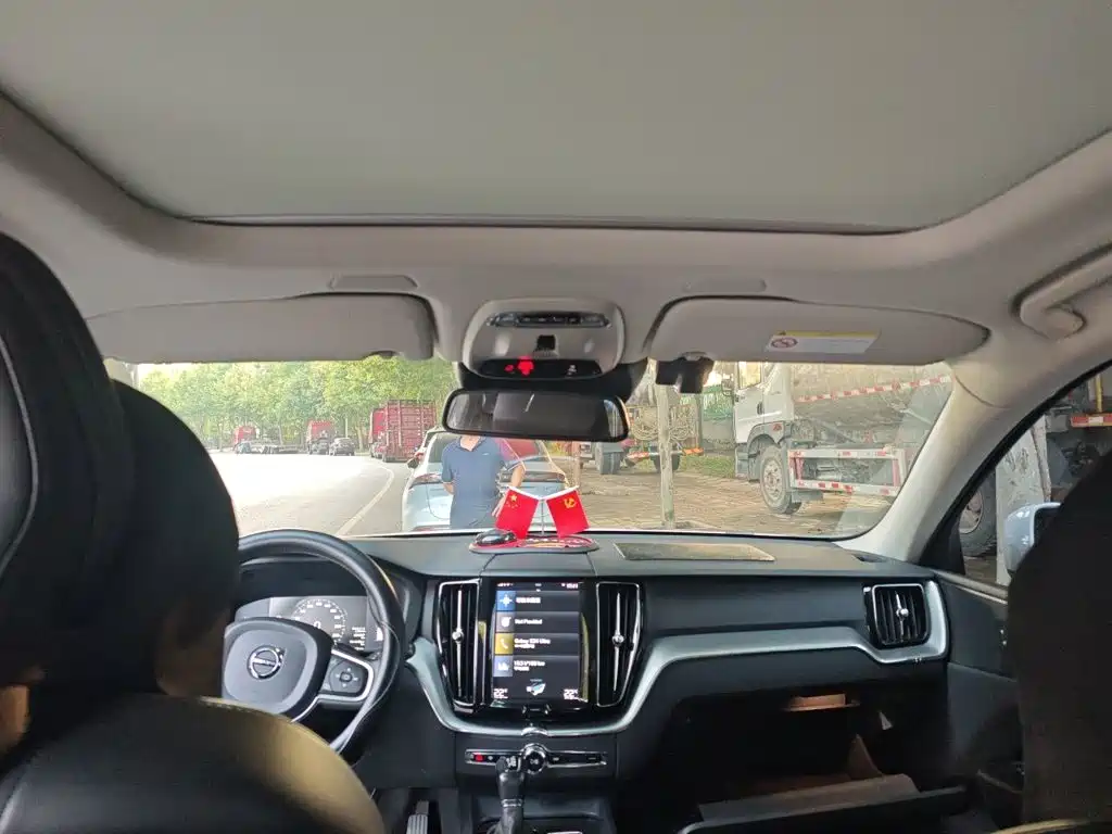 Volvo XC60 — миниатюра 14