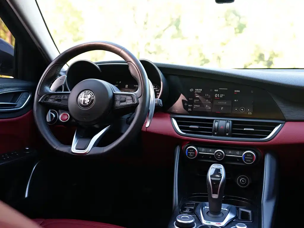 Alfa Romeo Giulia — миниатюра 15