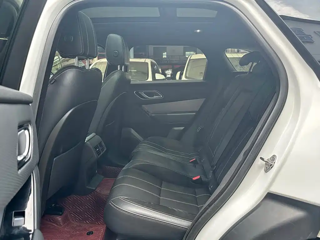 Land Rover Velar — миниатюра 9