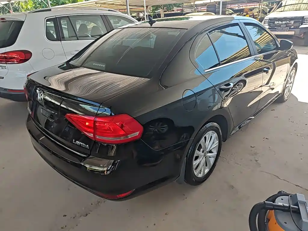 Volkswagen Lavida — миниатюра 7
