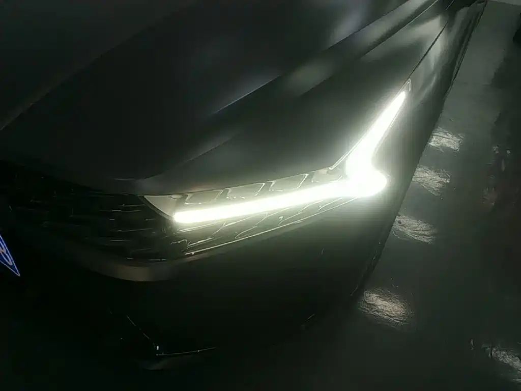 Kia K5 — миниатюра 24