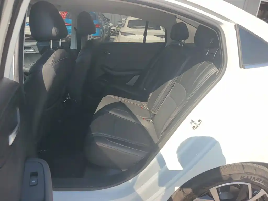 Roewe i5 — миниатюра 17