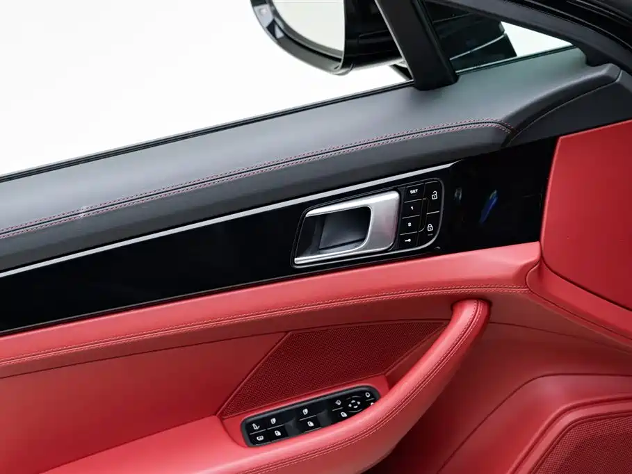 PORSCHE PANAMERA NEW ENERGY