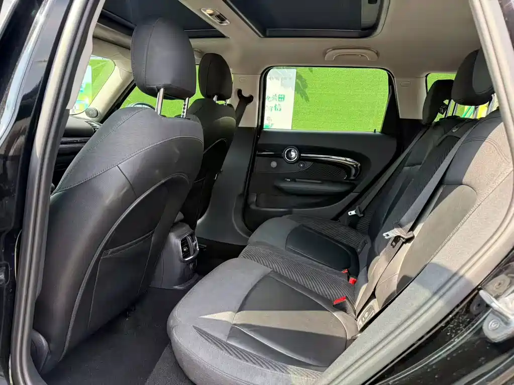 MINI Mini Clubman — миниатюра 8