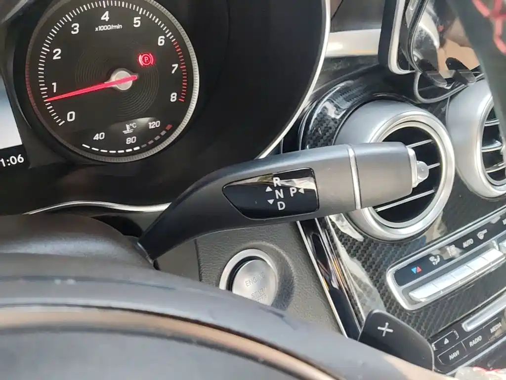 Mercedes-Benz GLC — миниатюра 10