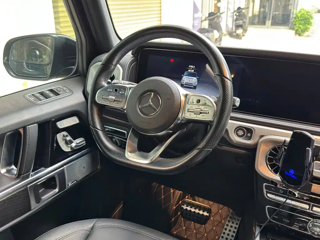 Mercedes-Benz G-Class — миниатюра 12