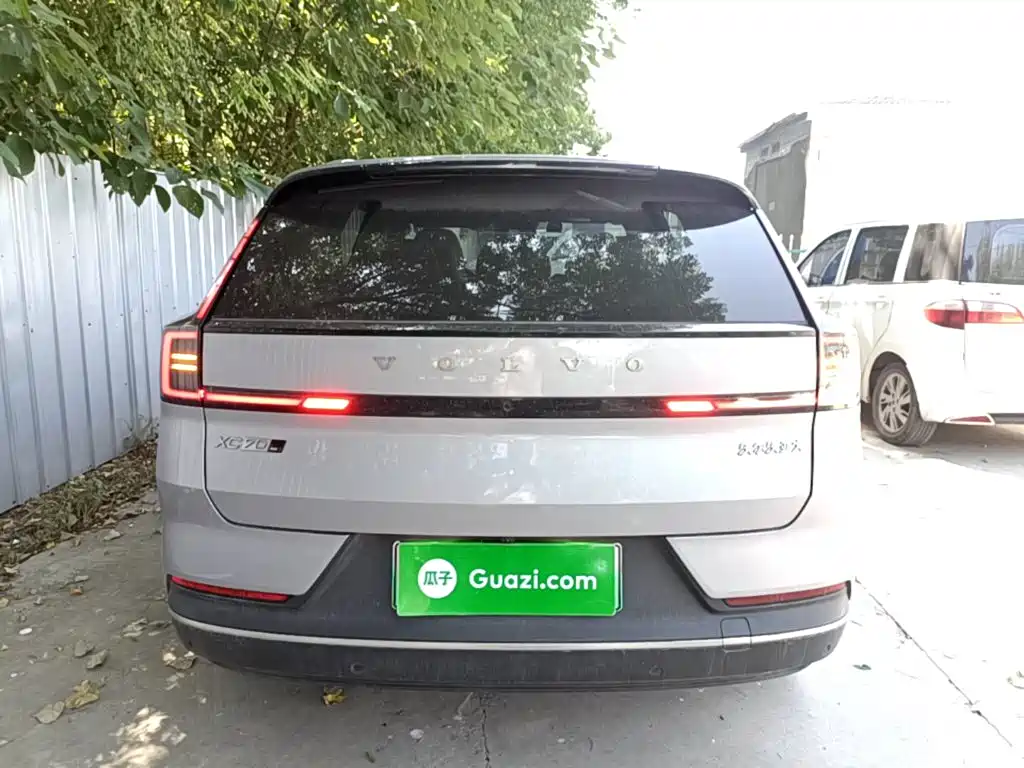 Volvo XC70 PHEV — миниатюра 6