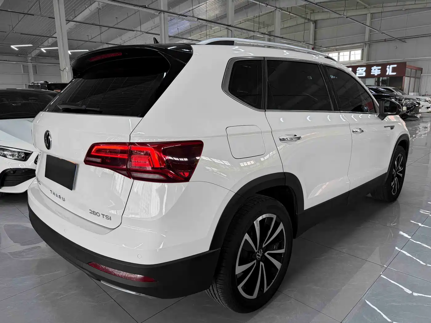 Volkswagen Tharu