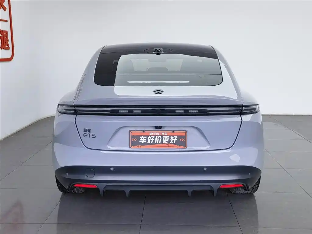 NIO NIO ET5