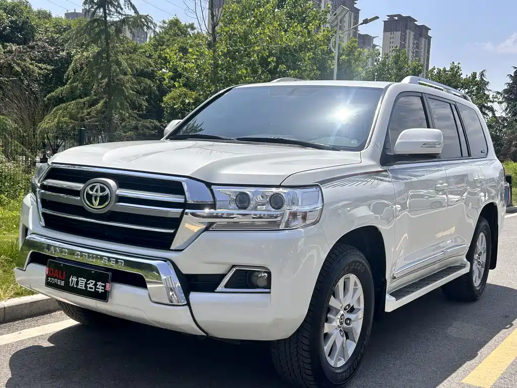 Toyota Land Cruiser 2020