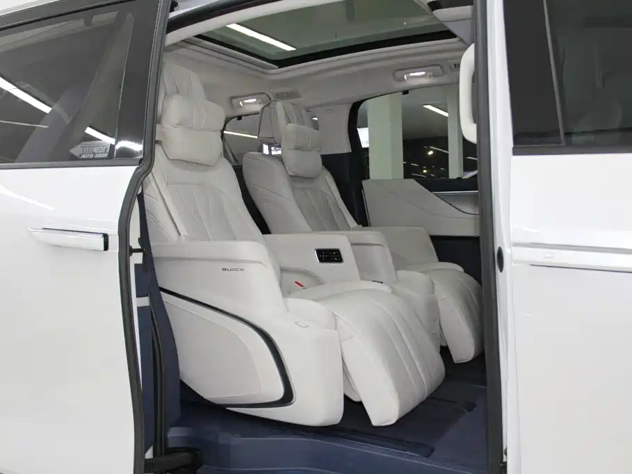Buick GL8 Hybrid — миниатюра 9