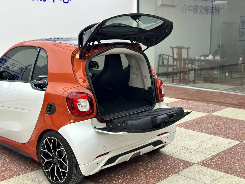smart Smart Fortwo — миниатюра 23