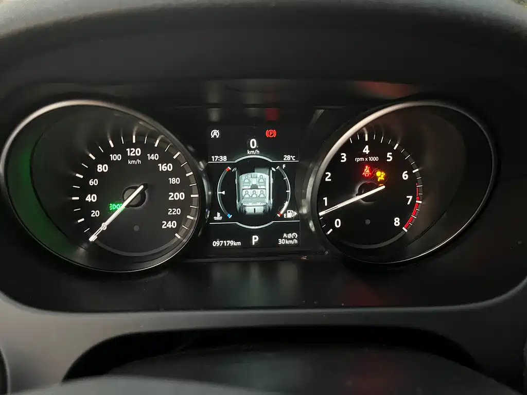 Land Rover Discovery Sport — миниатюра 10