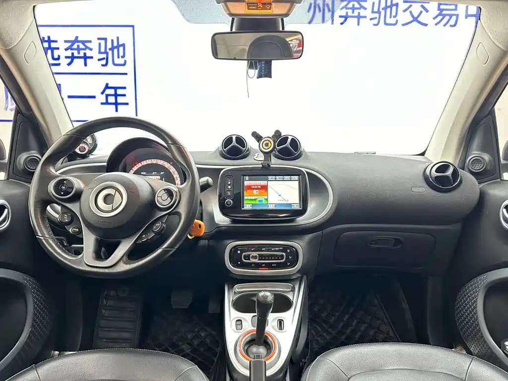 smart Smart Fortwo — миниатюра 17