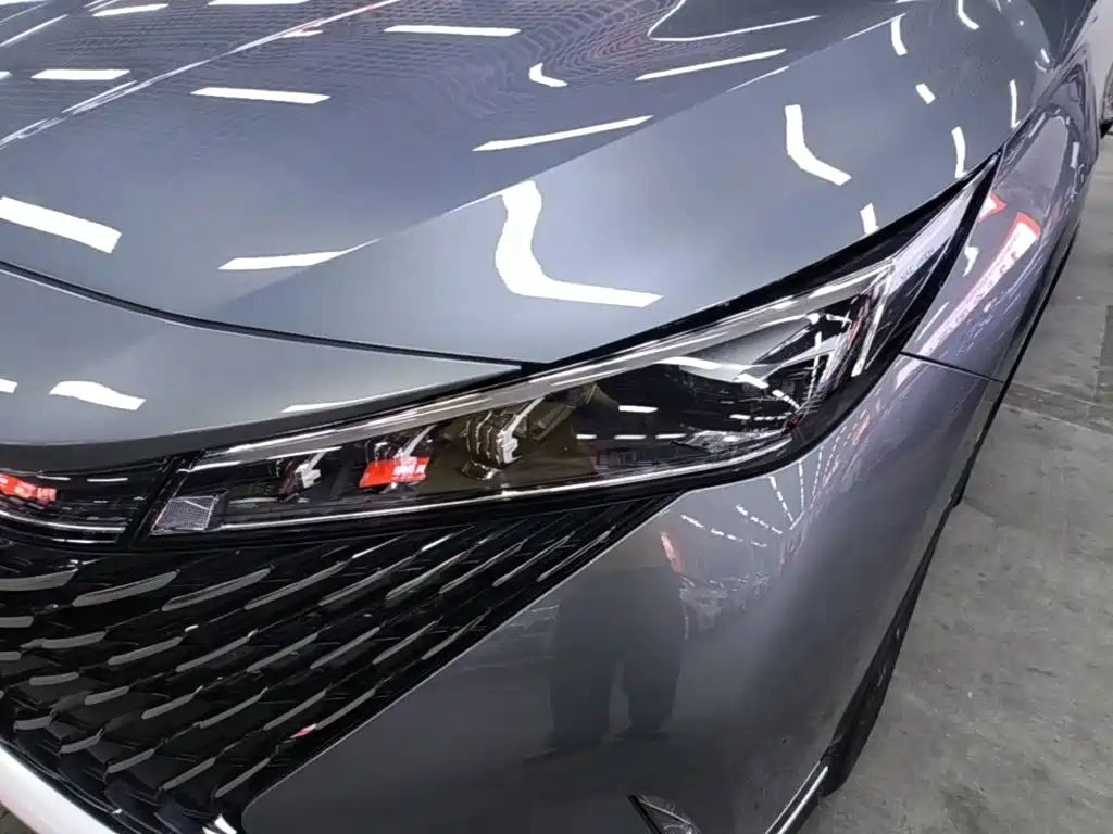 Roewe RX5 New Energy — миниатюра 24
