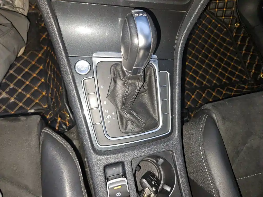Volkswagen Golf — миниатюра 10