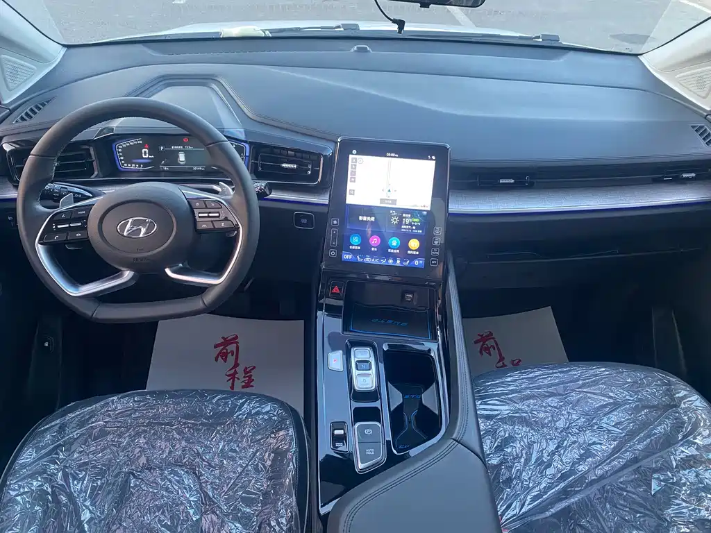 Hyundai Custo — миниатюра 7
