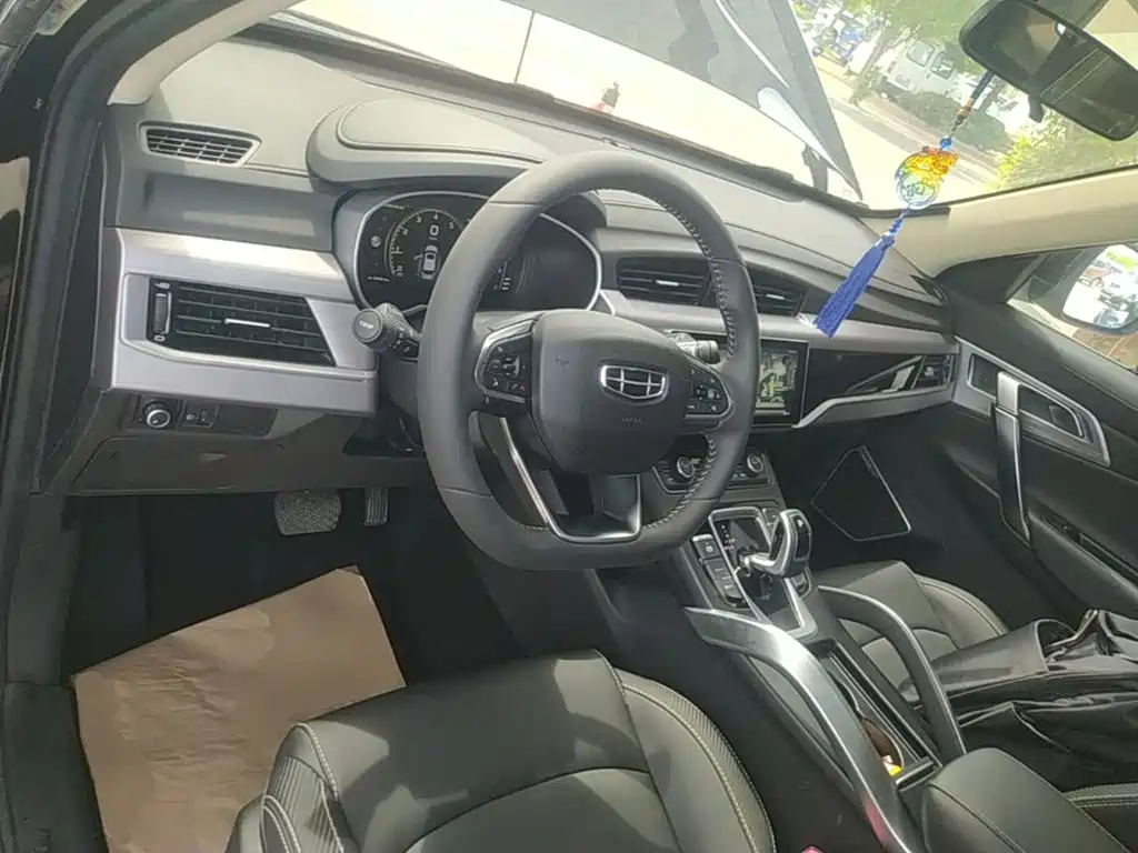 Geely Boyue — миниатюра 10