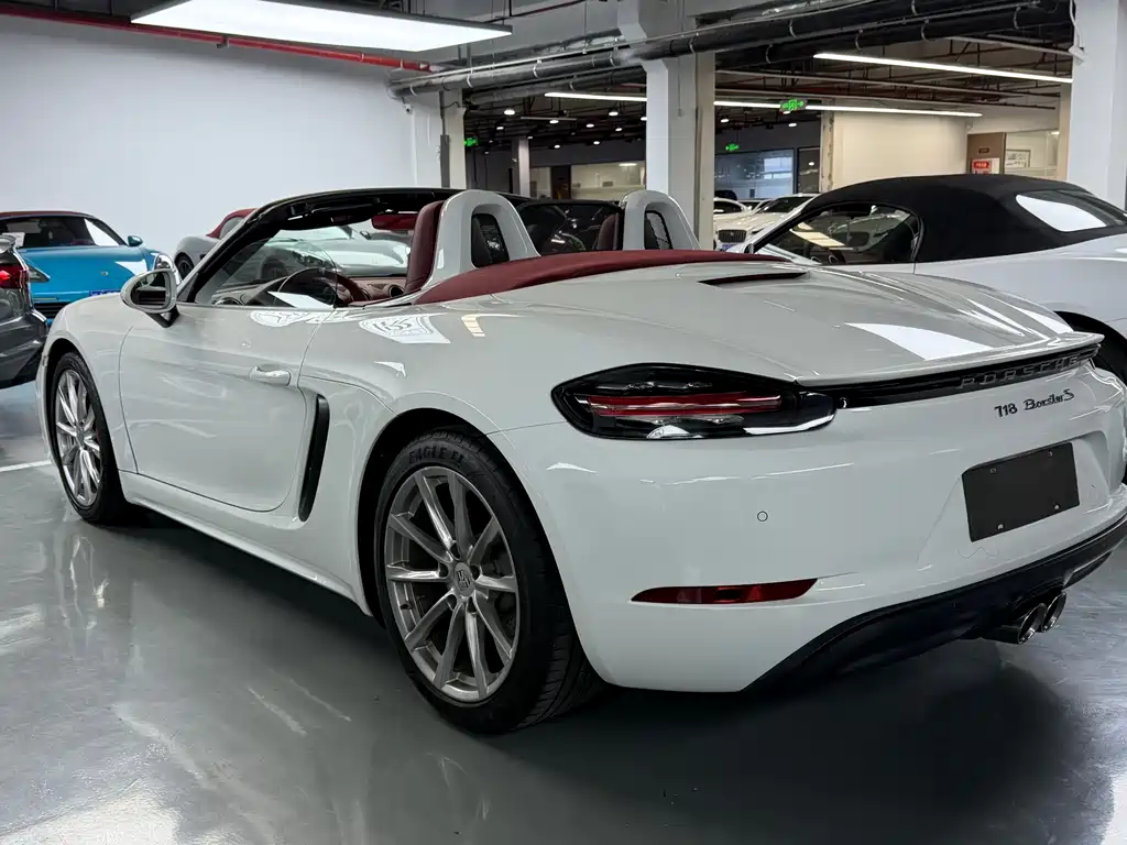 Porsche 718 2016 Boxster 2.0T