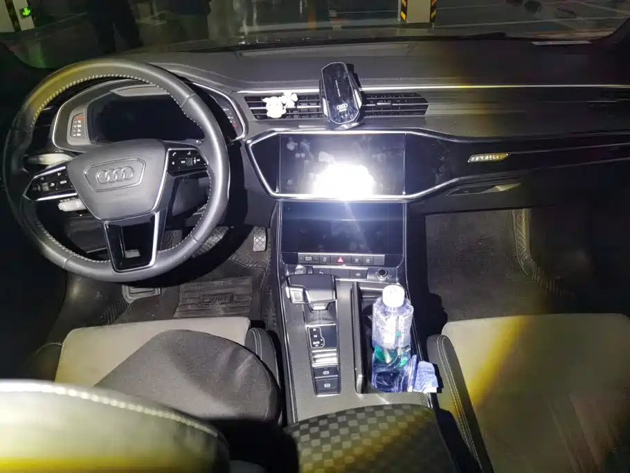 Audi A6L — миниатюра 12