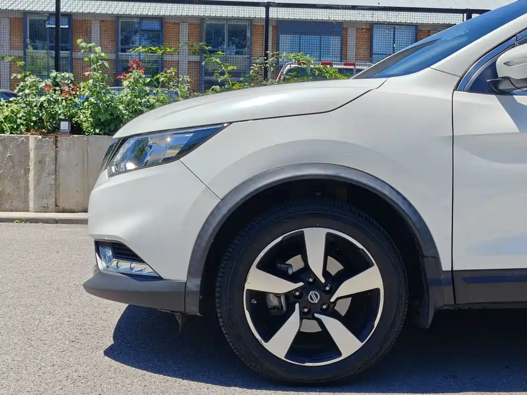 Nissan Qashqai 2017 2.0L CVT Smart V