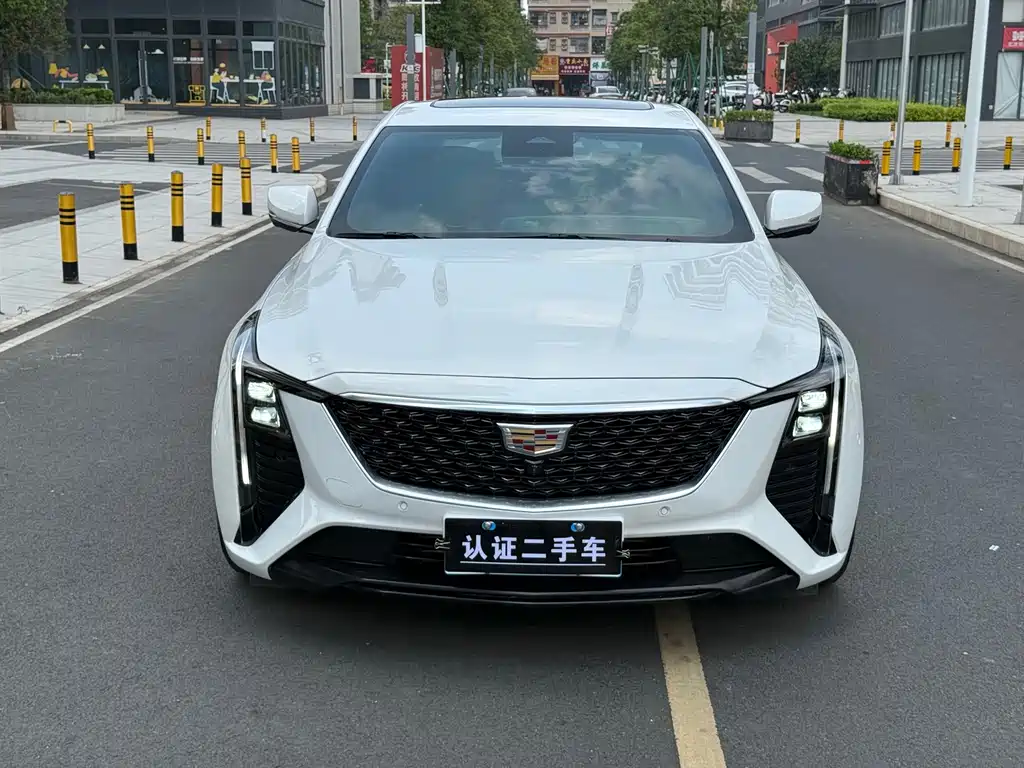 Cadillac CT5 — миниатюра 2