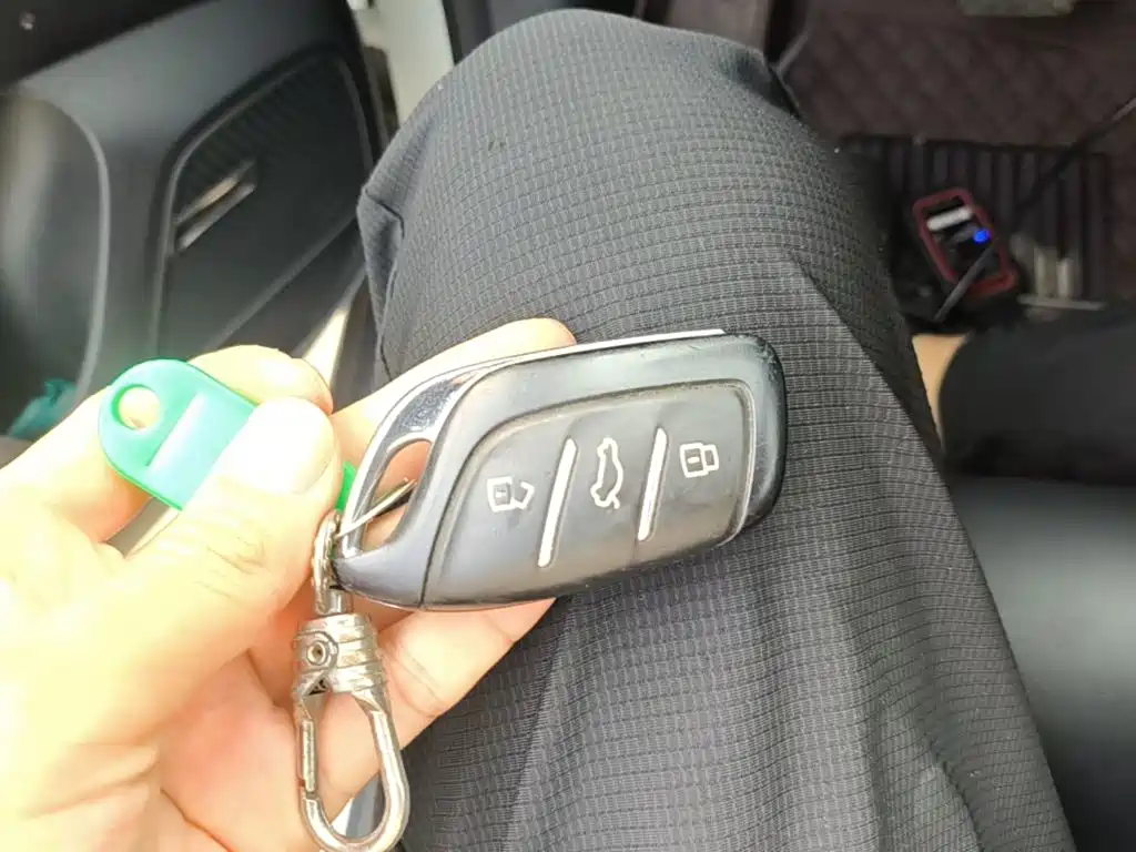 Roewe RX5 New Energy — миниатюра 9