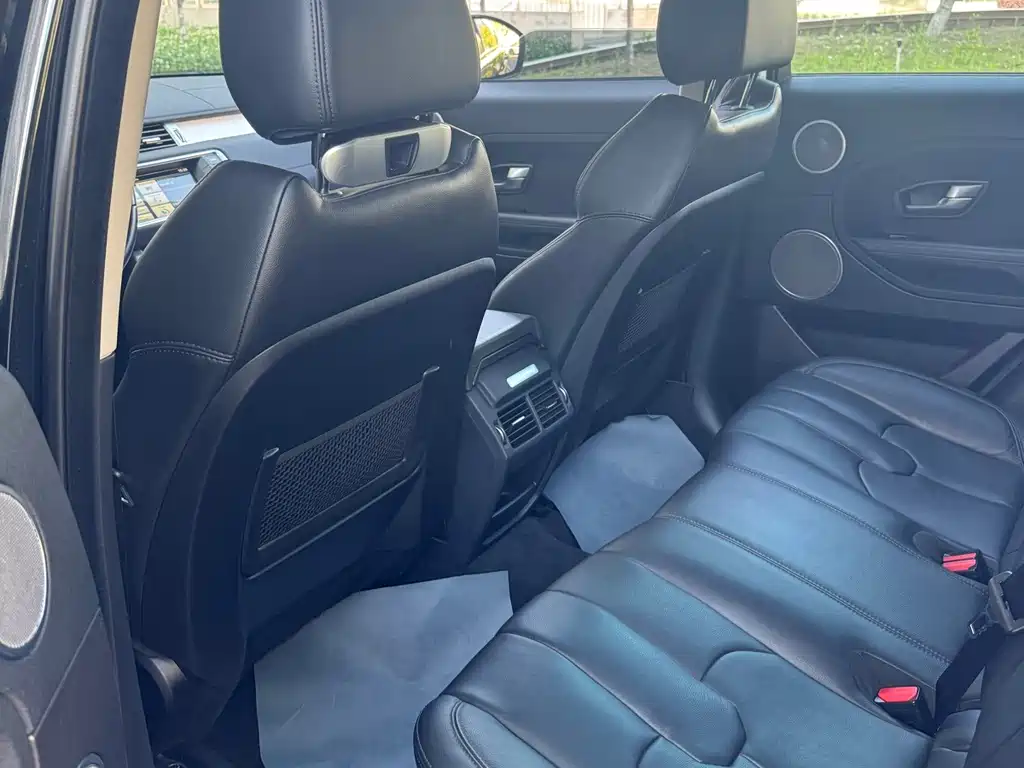 Land Rover Evoque — миниатюра 6