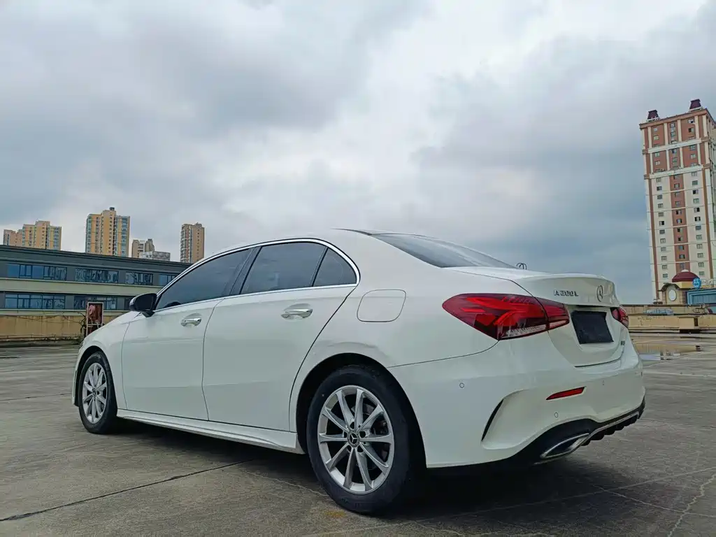 Mercedes-Benz A-Class — миниатюра 7