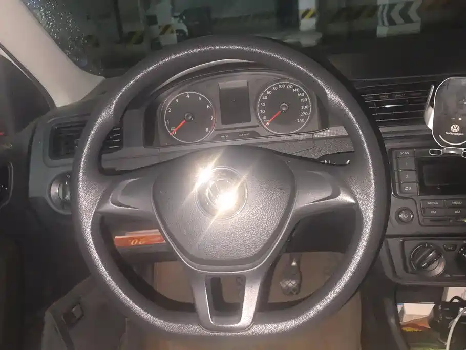 Volkswagen Santana — миниатюра 15