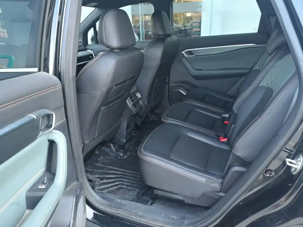 Geely Haoyue L — миниатюра 17