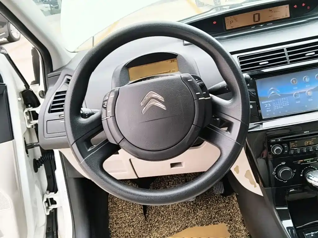 Citroen C-Quatre — миниатюра 11