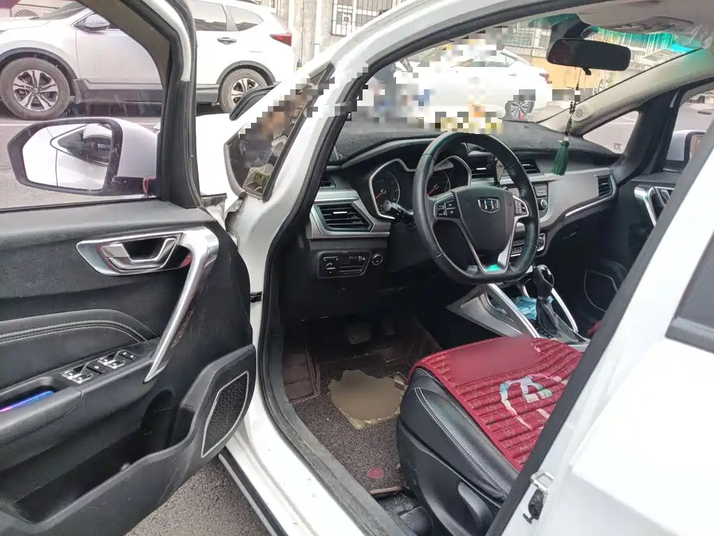 Geely Vision X3 — миниатюра 17
