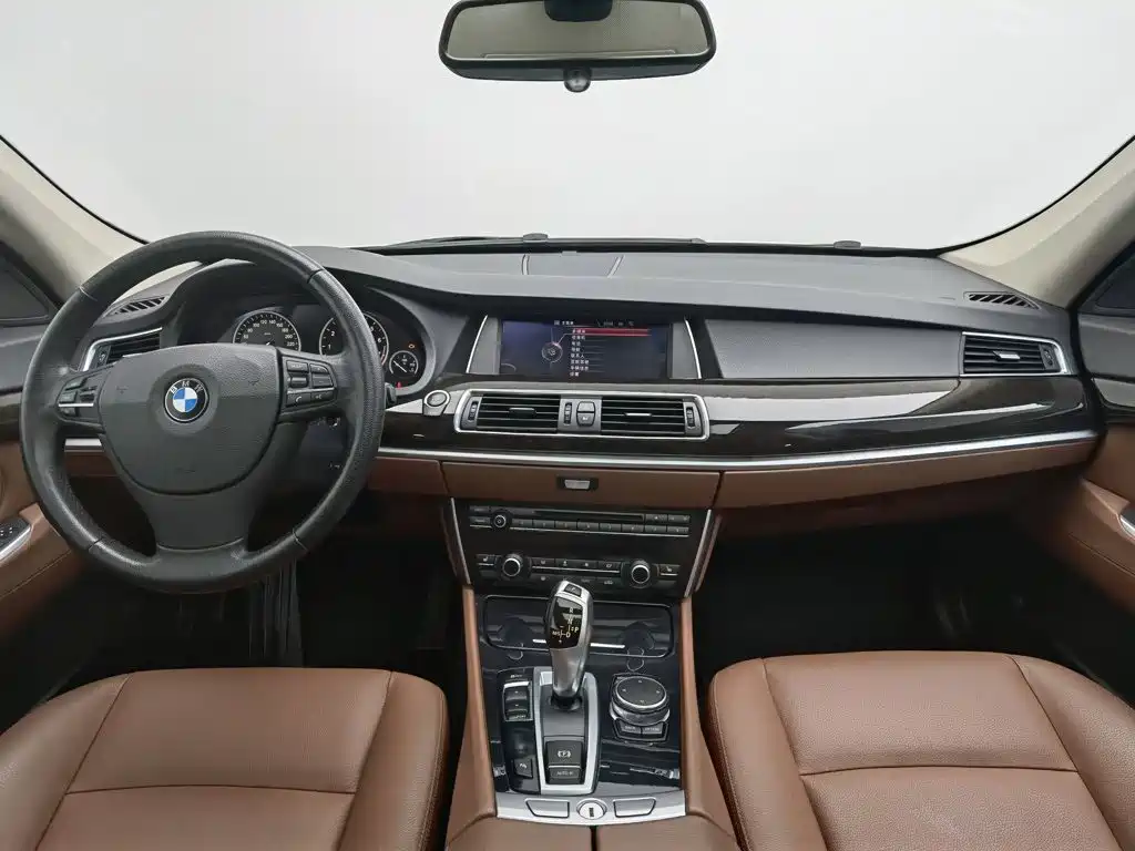 BMW 5 Series GT — миниатюра 5