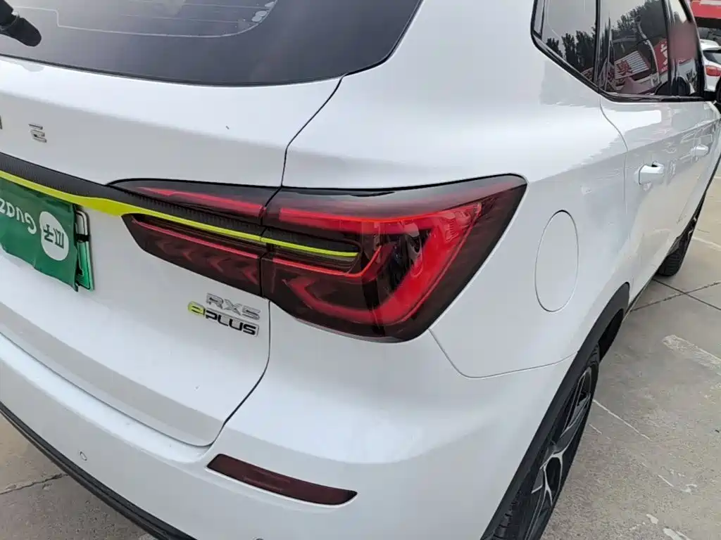 Roewe RX5 New Energy — миниатюра 8