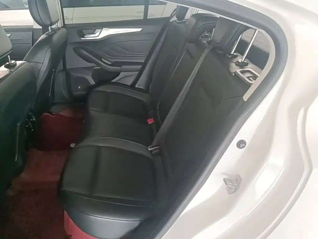 Ford Focus — миниатюра 17