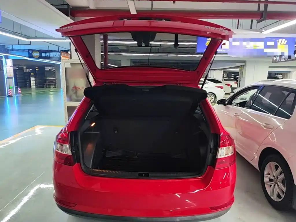 Skoda Rapid Spaceback — миниатюра 19