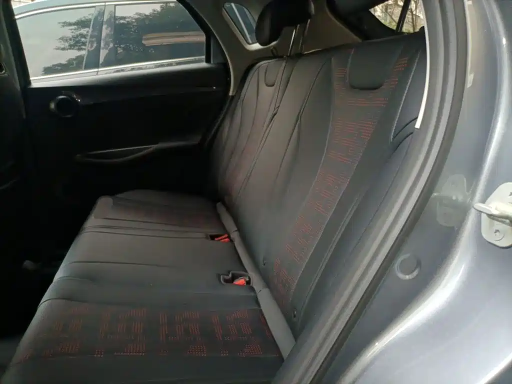 BYD e2 — миниатюра 18