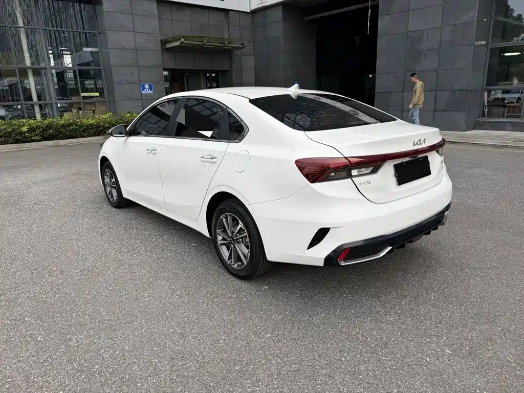 Kia K3 — миниатюра 4