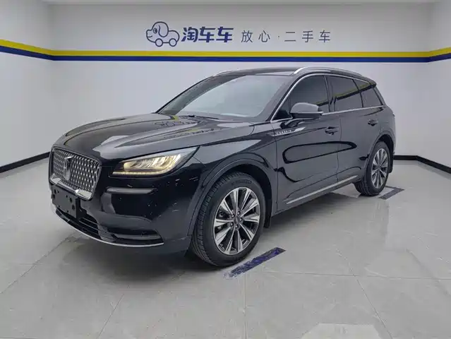 LINCOLN ADVENTURER 2022