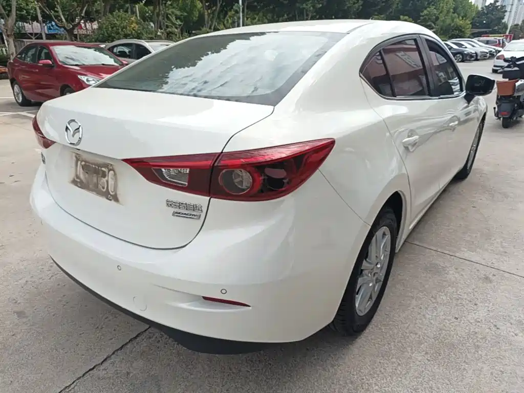 Mazda 3 Axela — миниатюра 8